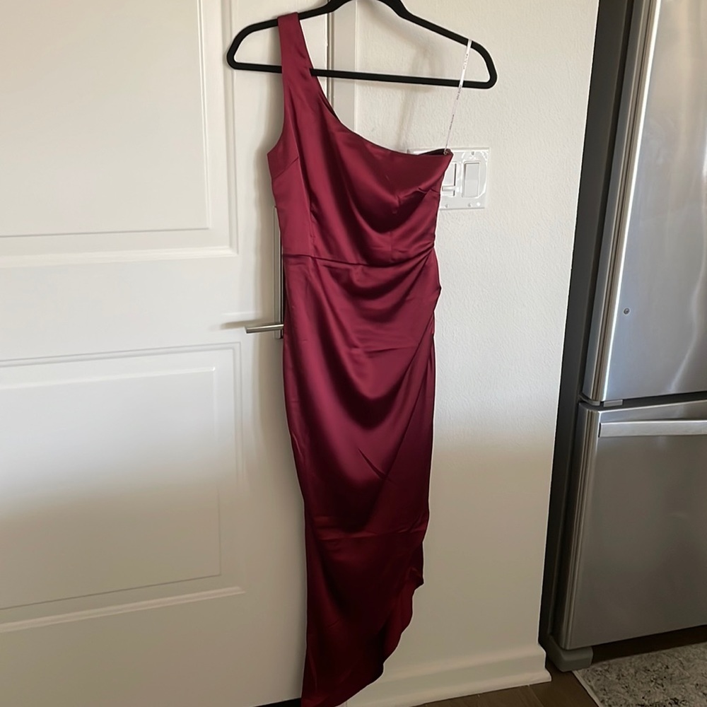 NWT White Fox Boutique Formal Dress